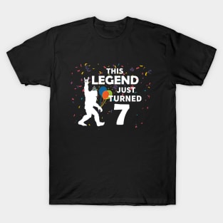 This legend just turned 7 a great birthday gift idea T-Shirt